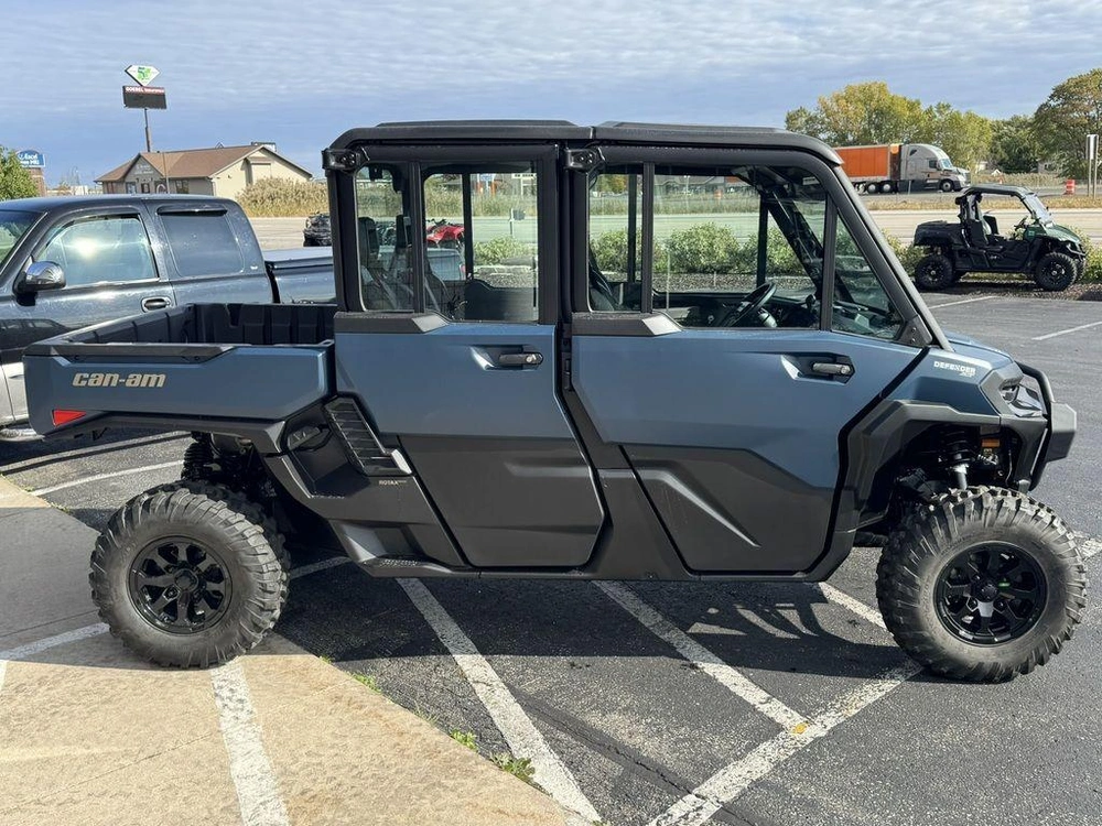 2026 Can-am Defender Max Xt Cab Hd11