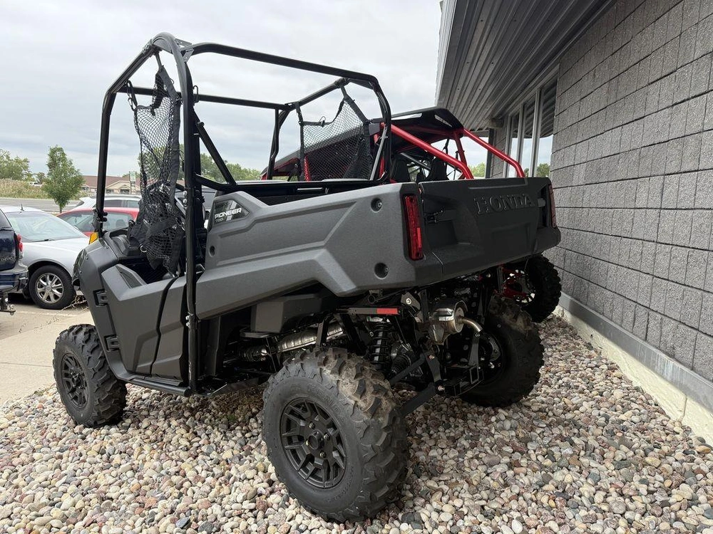 2026 Honda Pioneer 700 Deluxe