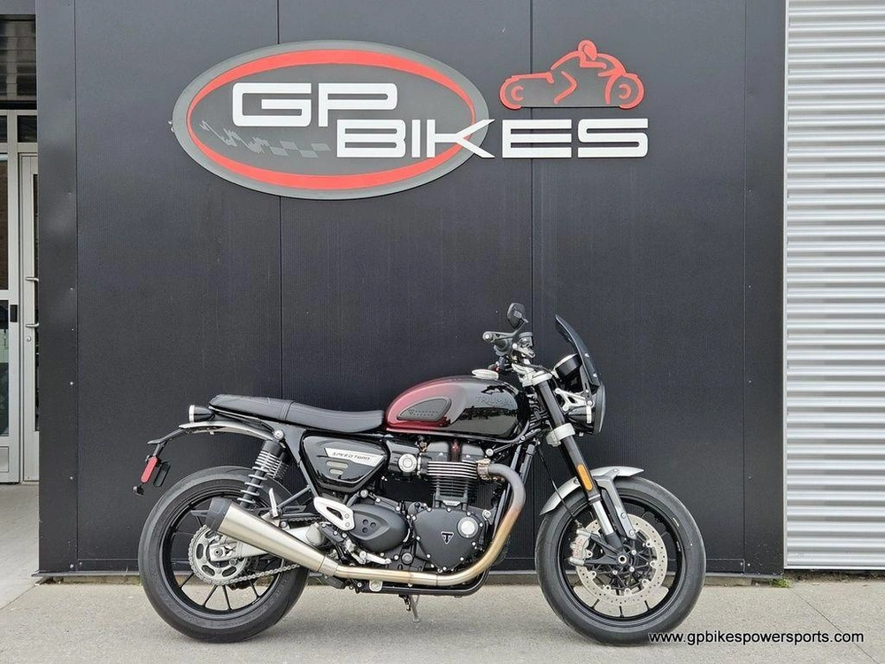2024 Triumph Speed Twin 1200 Stealth Edition