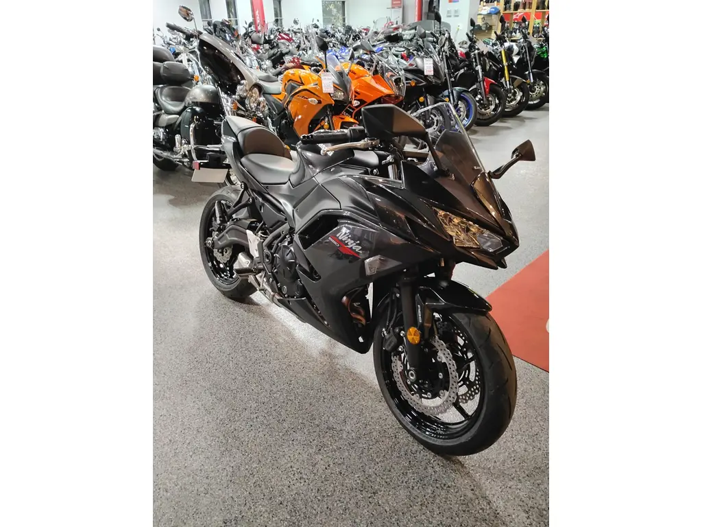 Kawasaki NINJA 650 ABS 2026