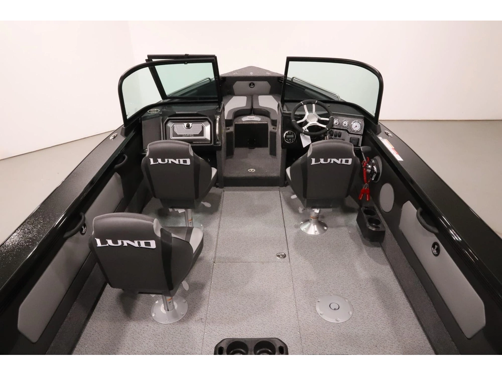 2026 Lund Boat Co 1875 Tyee alt