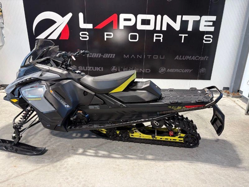 Ski-doo Renegade Adrenaline 900 Ace Turbo Ripsaw 1.25'' E.s. 2026