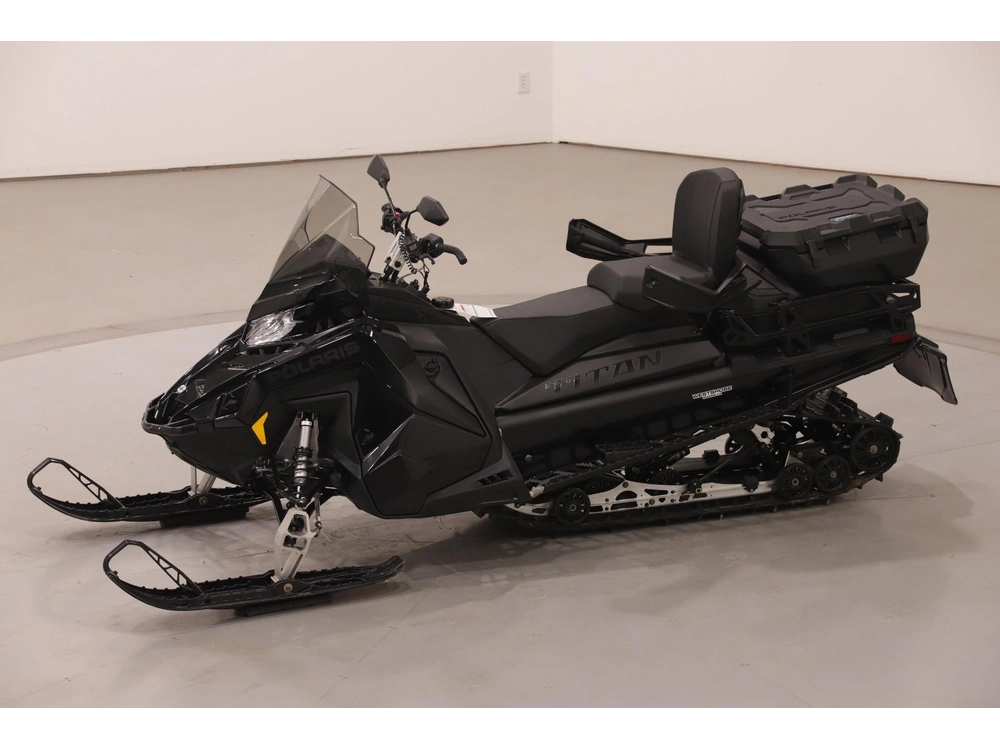 2027 Polaris Prostar Titan Adventure Ultimate 1.55 alt