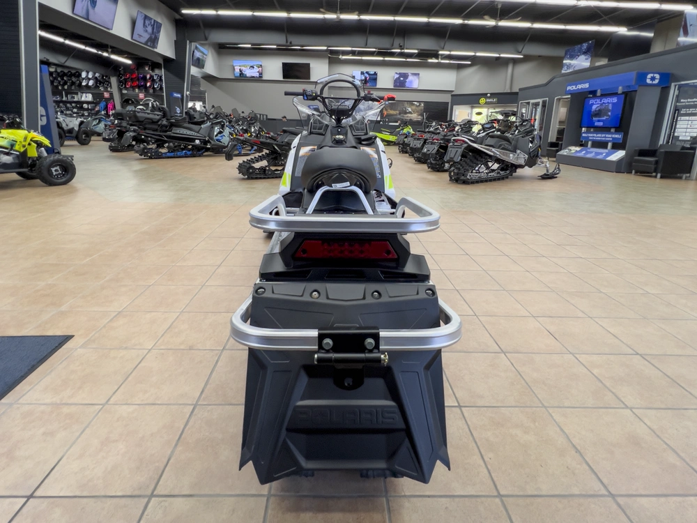 2025 Polaris 550 Voyageur 155 Es alt