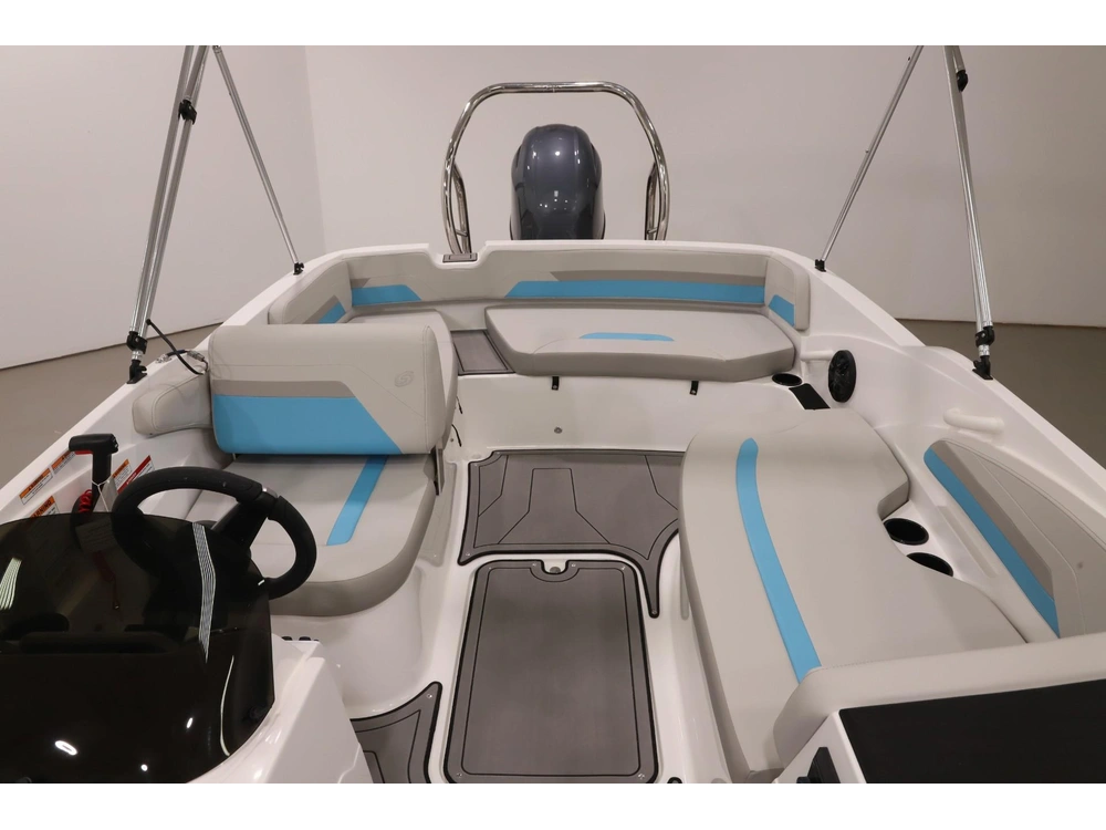 2026 Hurricane Ss185-ob Base Model alt