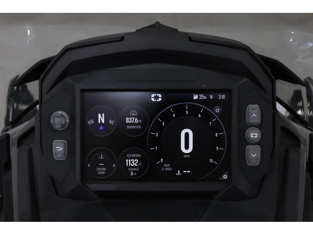 2024 Polaris 650 Indy Adventure 137 alt