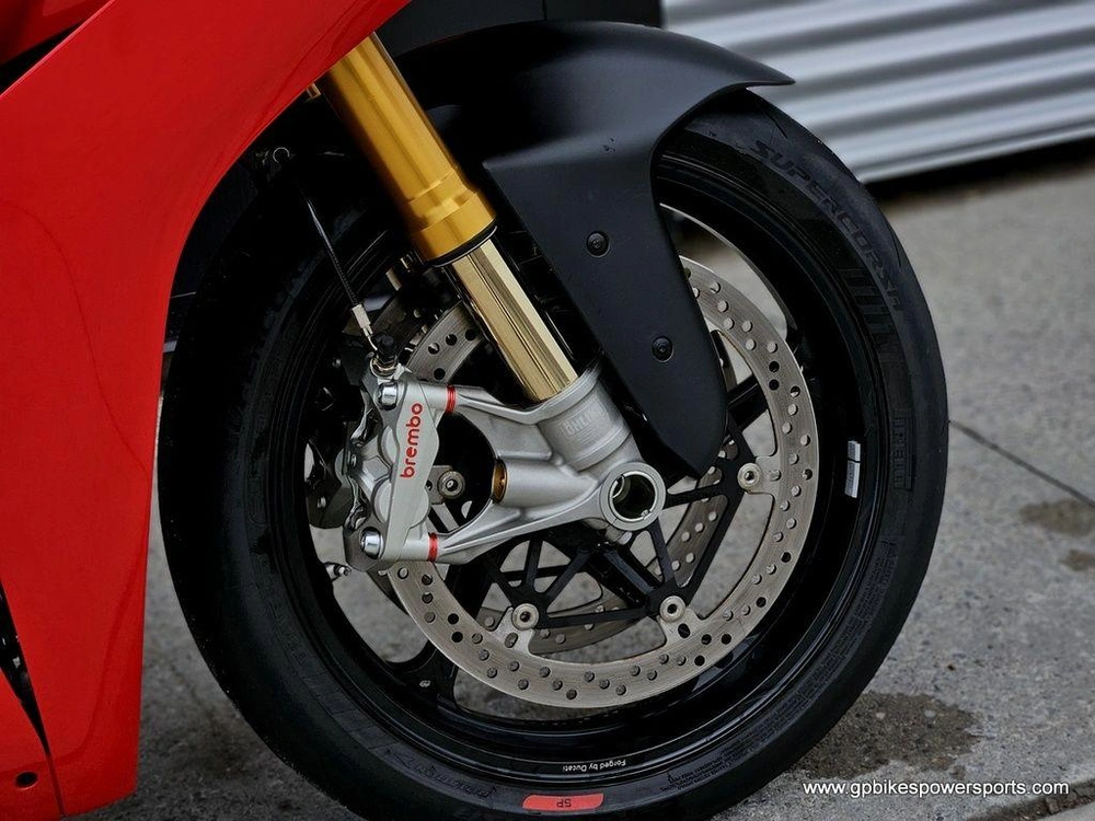 2025 Ducati Panigale V4 S Ducati Red