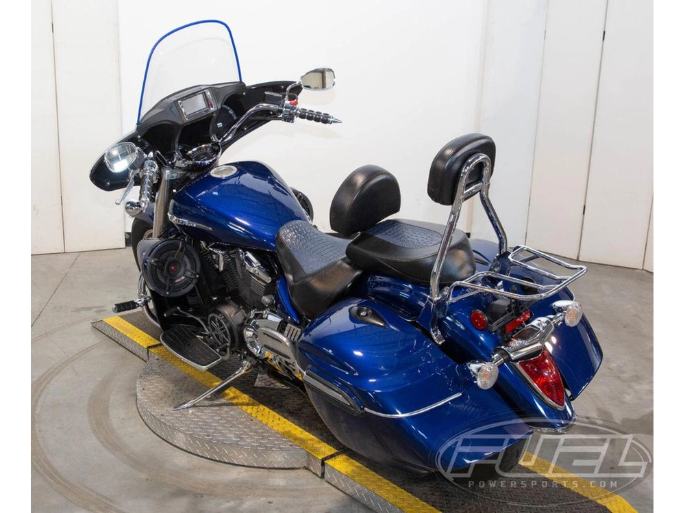 2013 Yamaha V Star® 1300 Deluxe alt