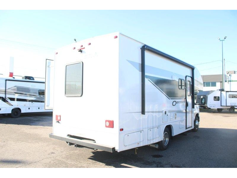 Entegra Coach Odyssey 22cf 2027 alt
