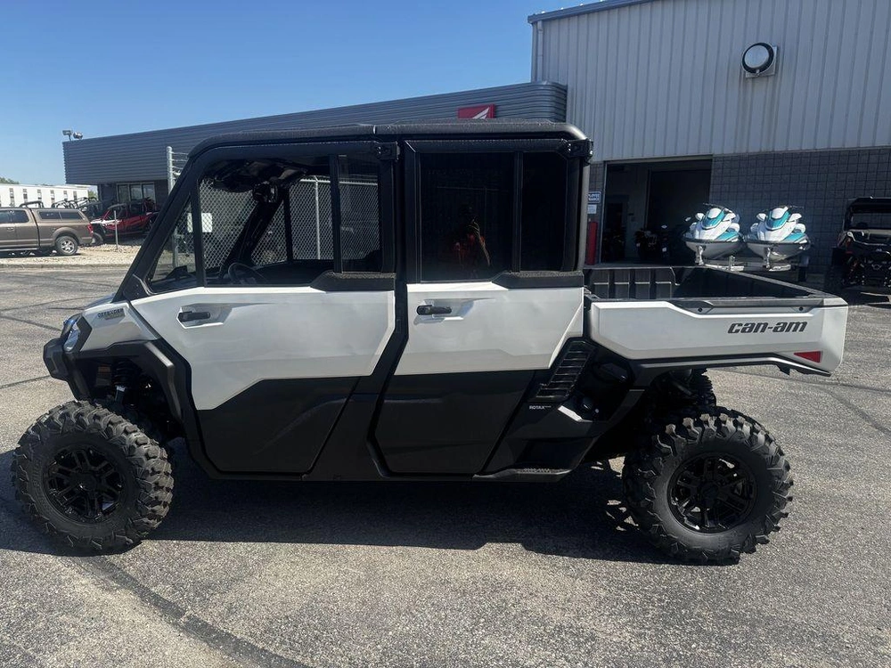 2026 Can-am Defender Max Limited Hd11