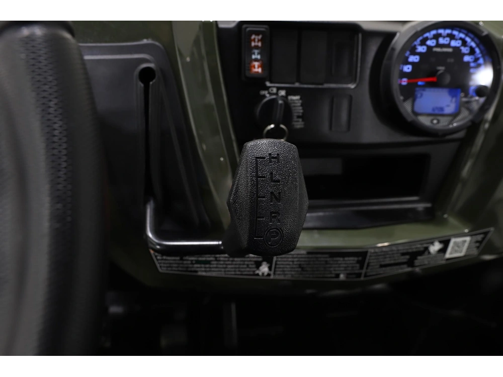 2025 Polaris Ranger Crew 570 Full-size W/ Roof alt