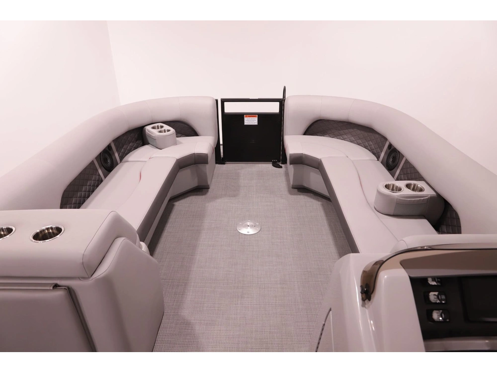 2024 Other 26l Stern Radius Top Deck With Slide alt