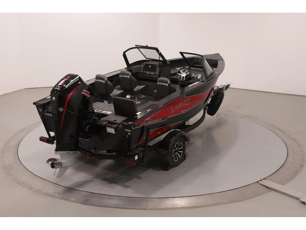 2026 Lund Boat Co 1875 Crossover Xs alt