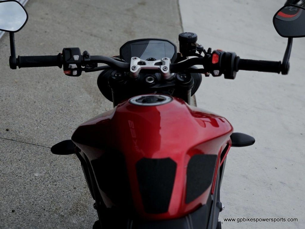 2024 Triumph Street Triple 765 Rs Carnival Red