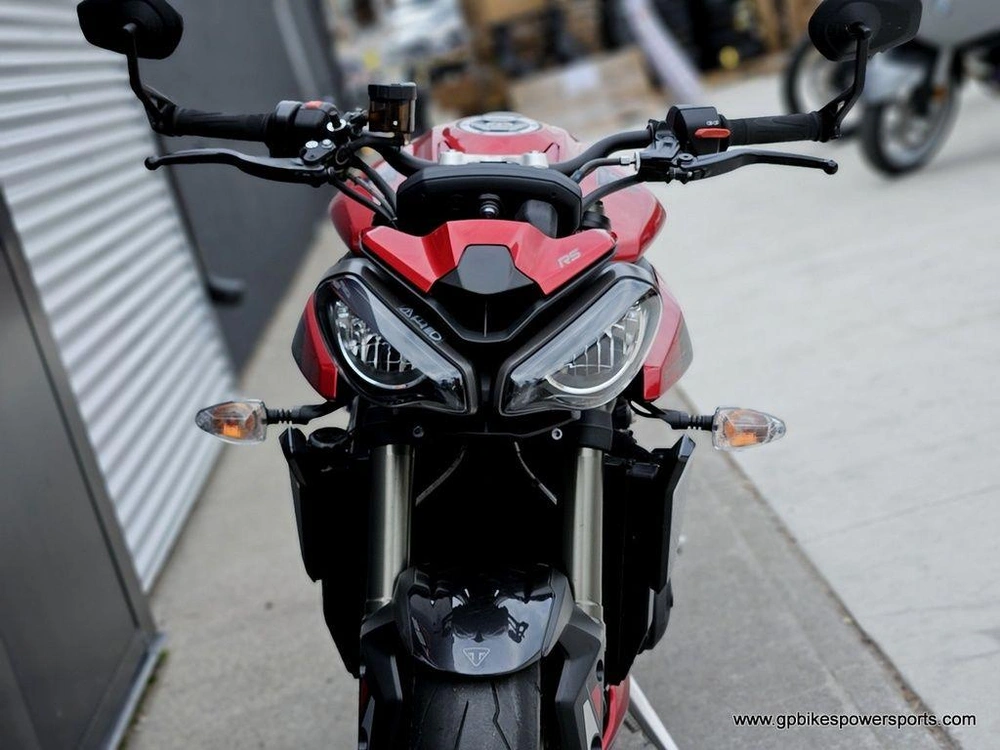 2024 Triumph Street Triple 765 Rs Carnival Red