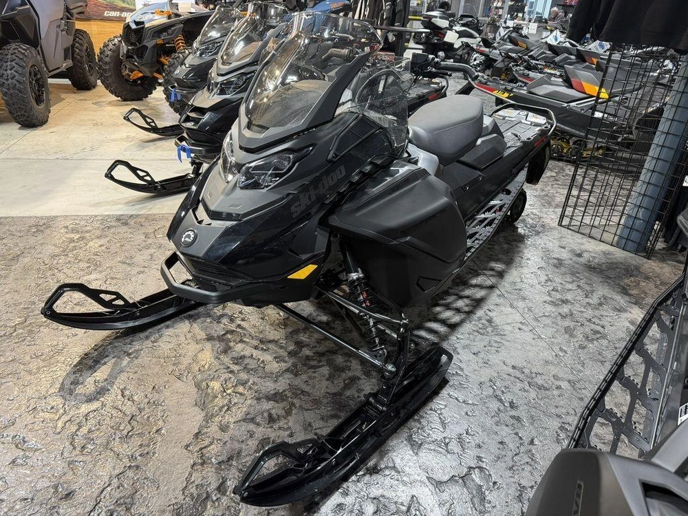 2027 Ski-doo Renegade Adrenaline 900 Ace 137 Es S_lev_4.5"_blk