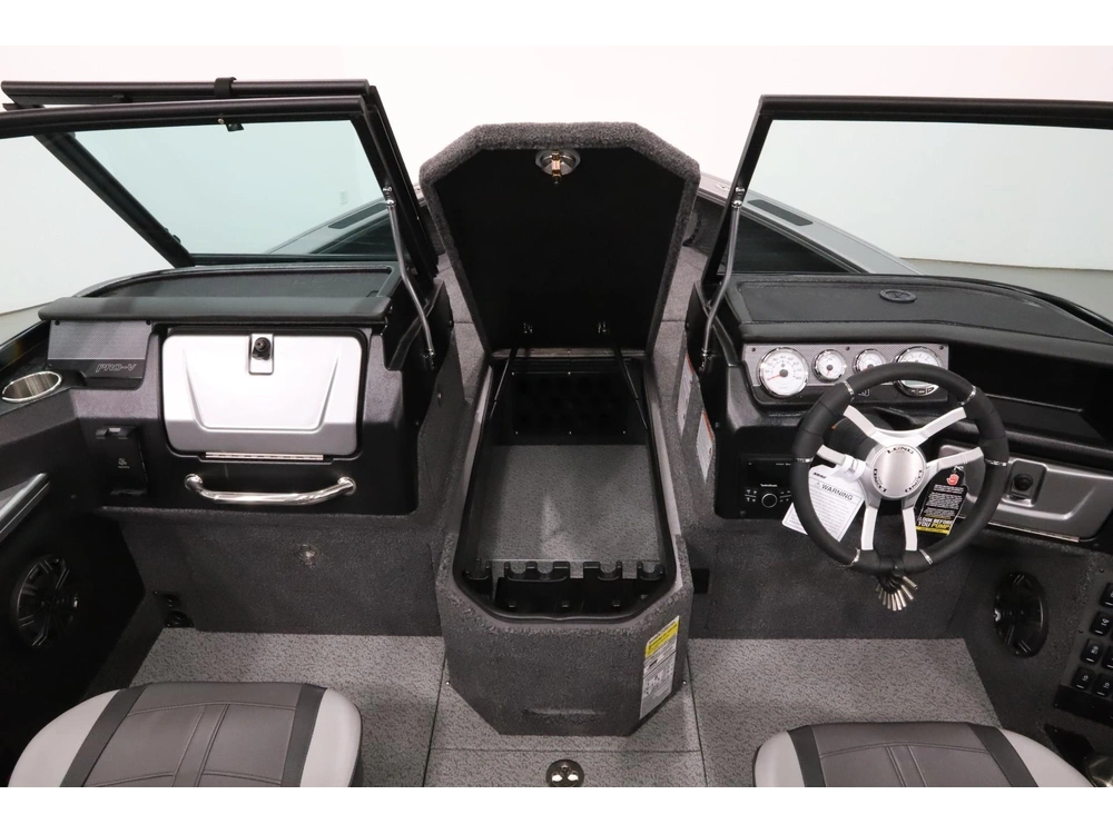 2026 Lund Boat Co 1875 Pro V Sport alt