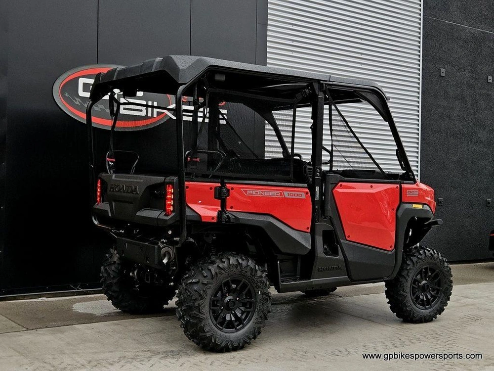 2026 Honda Pioneer 1000-5p Dlx