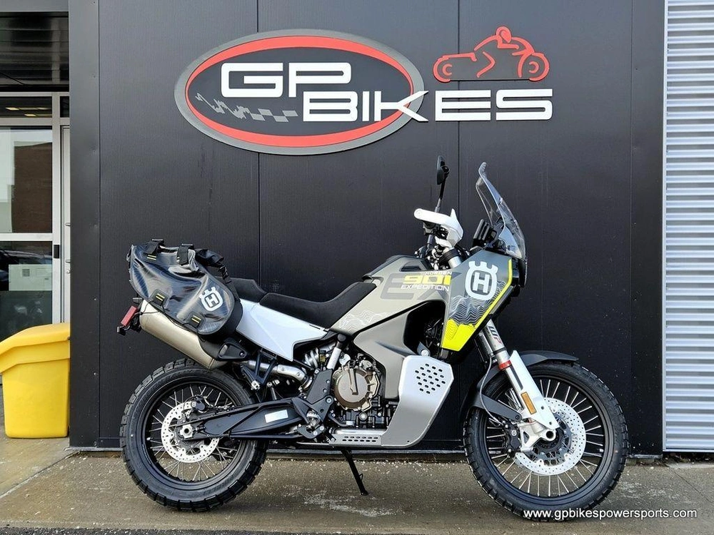 2025 Husqvarna Norden 901 Expedition