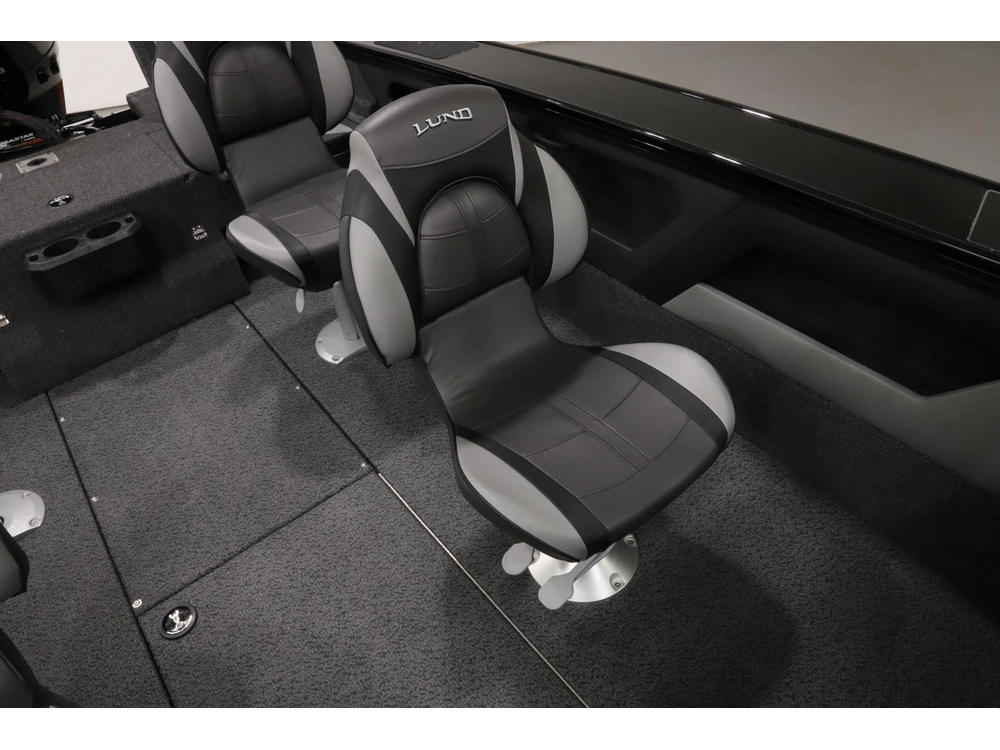 2026 Lund Boat Co 1875 Crossover Xs alt
