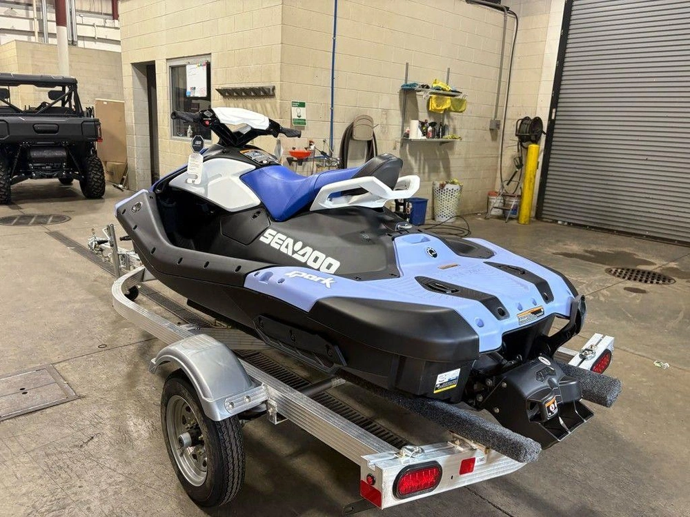 2025 Sea-doo Spark™ For 3 Rotax® 900 Ace™ - 90 Conv With Ibr And Audio
