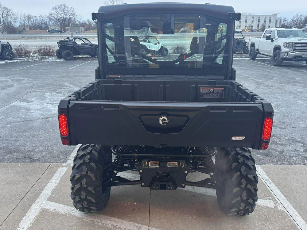 2026 Can-am Defender Dps Cab Hd10