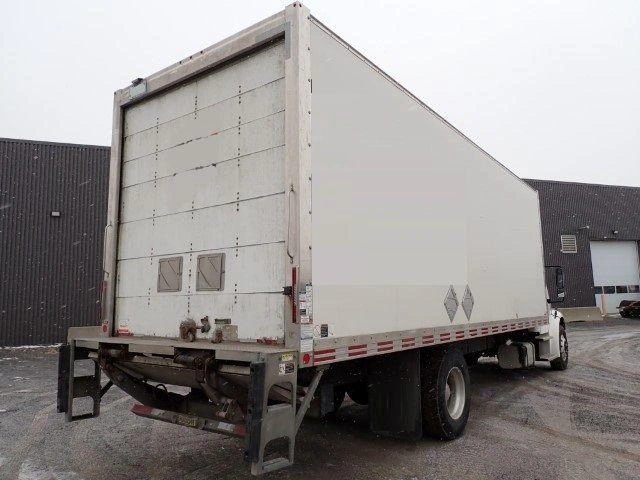 Freightliner M2106 2019