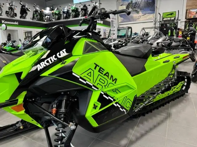 2027 Arctic Cat HCR 858 154'' 2.6''