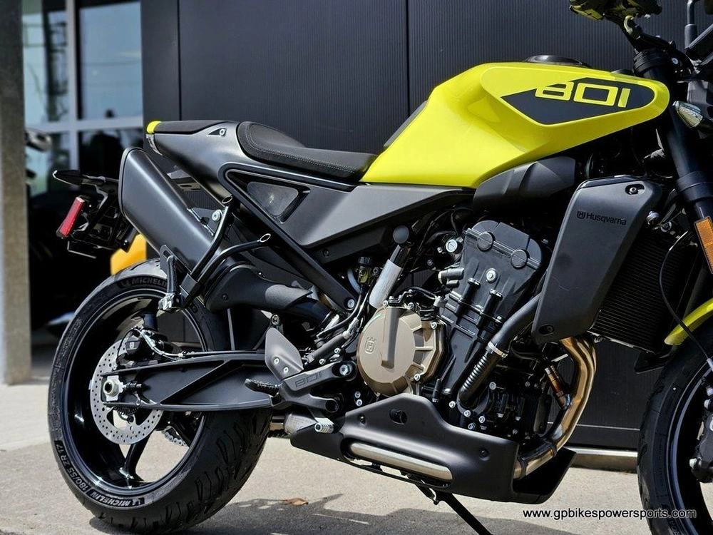 2025 Husqvarna Vitpilen 801