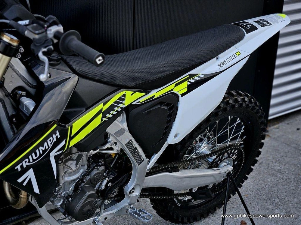2025 Triumph Tf 250-x Jet Black/pure White
