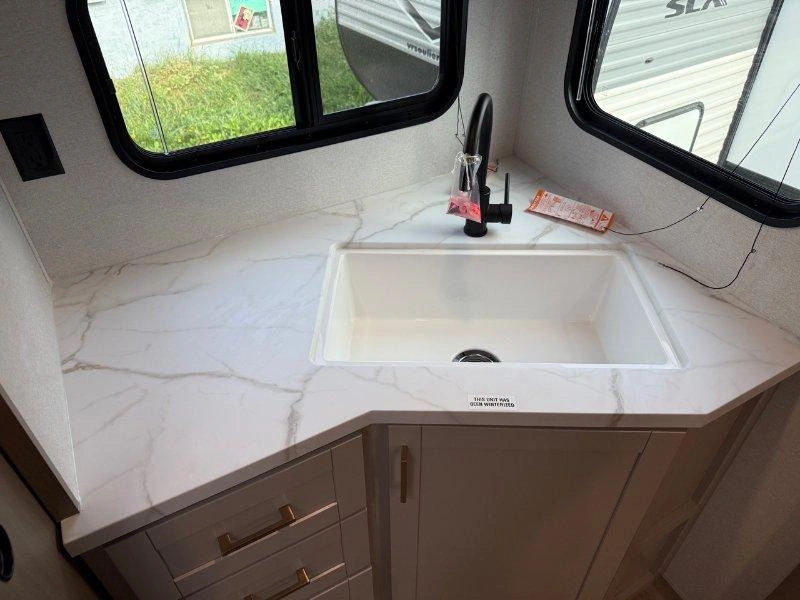 Jayco Jayflight 225mls 2027 alt