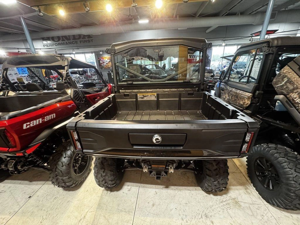 2026 Can-am Defender Xt Cab Hd11