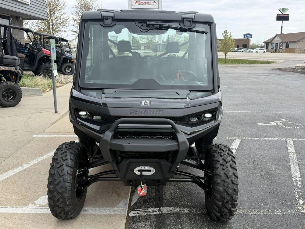 2026 Can-am Defender Max Xt Cab Hd11