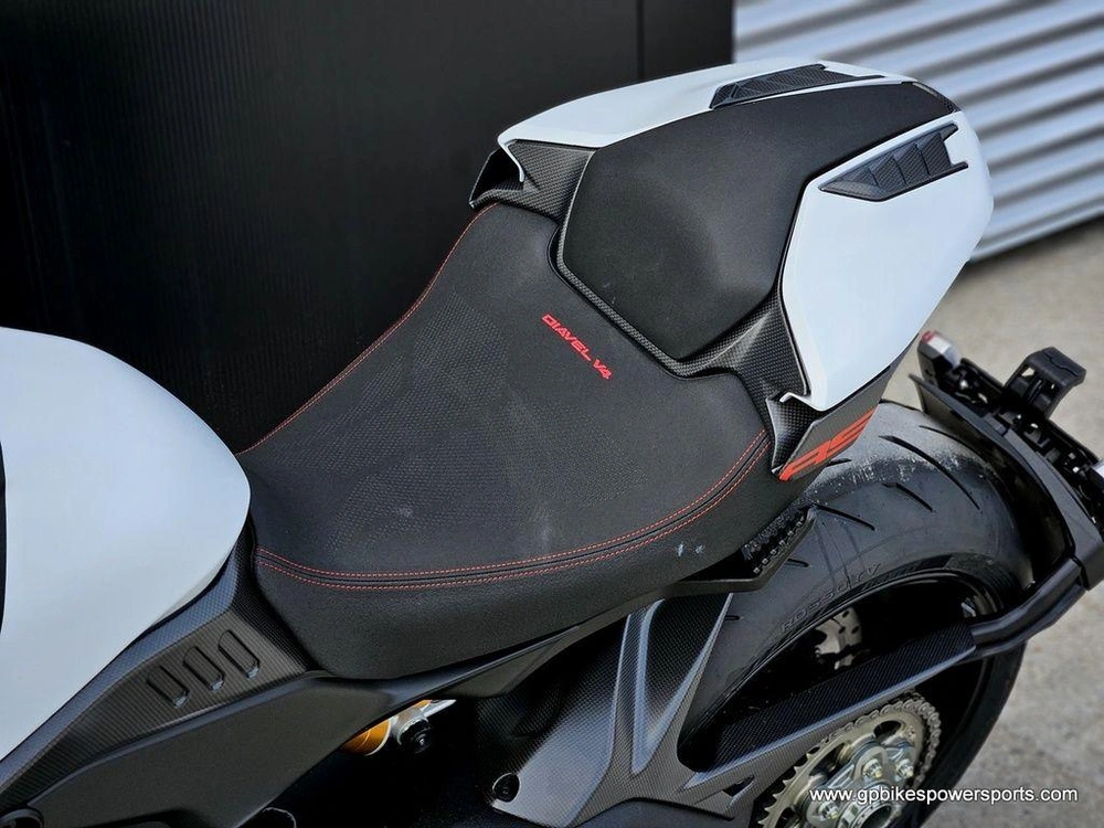 2026 Ducati Diavel V4 Rs Livery