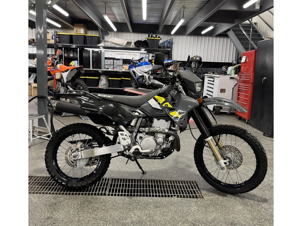 2021 Suzuki Drz400s