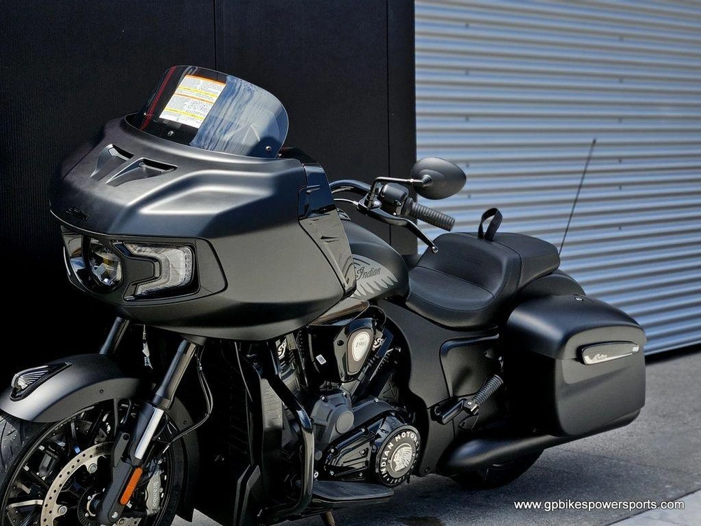 2026 Indian Motorcycle Challenger® Dark Horse® Black Smoke