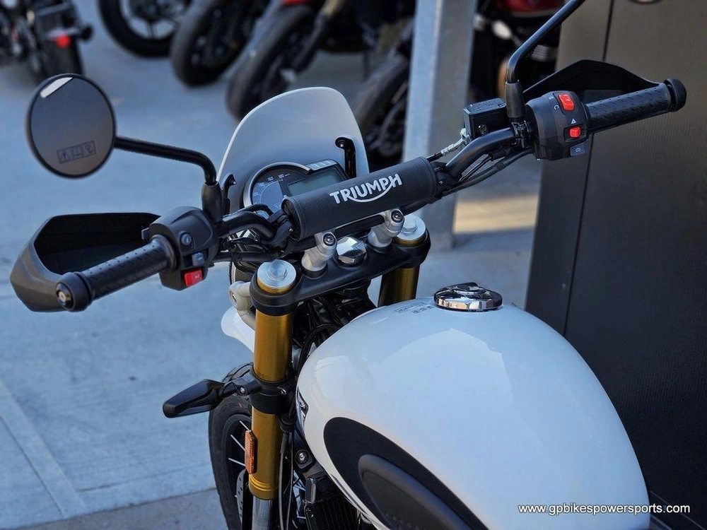2026 Triumph Scrambler 400 Xc Vanilla White