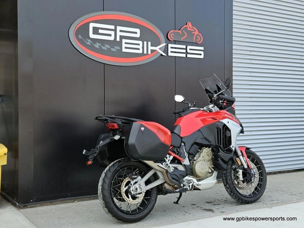 2024 Ducati Multistrada V4 S Travel & Radar Red