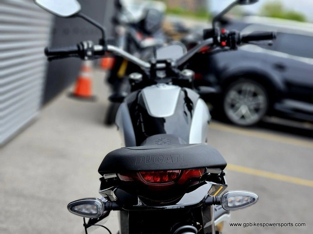 2024 Ducati Scrambler Icon Black Demo