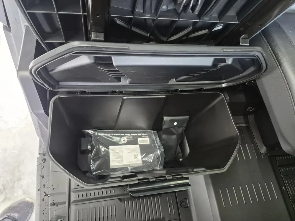 2026 Can-am Defender Xt Cab Hd11