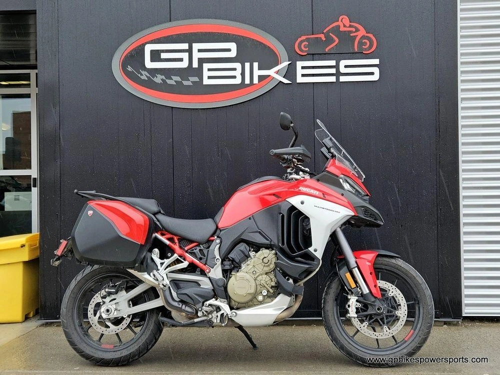 2022 Ducati Multistrada V4s Ducati Red / Forged Wheels