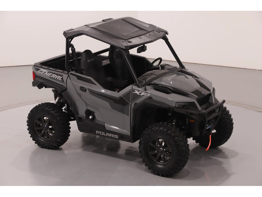 2023 Polaris General Xp 1000 - Like New! Low Miles! alt