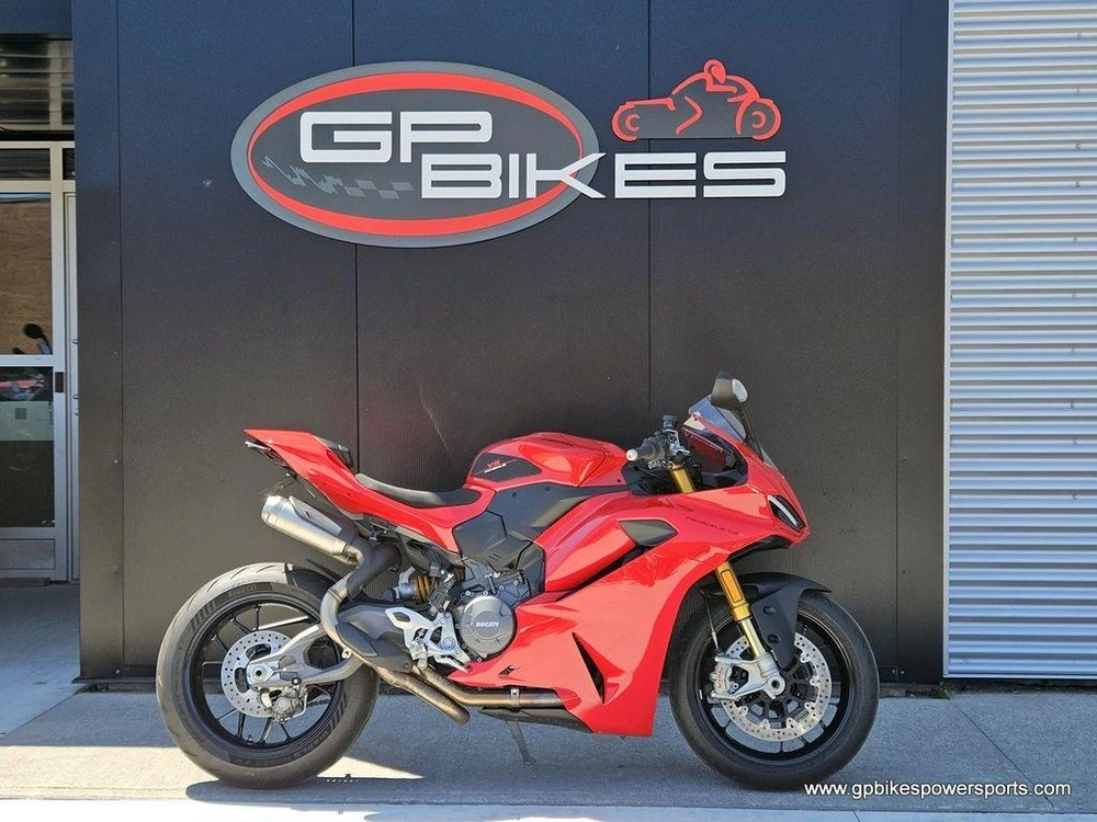 2025 Ducati Panigale V2 S