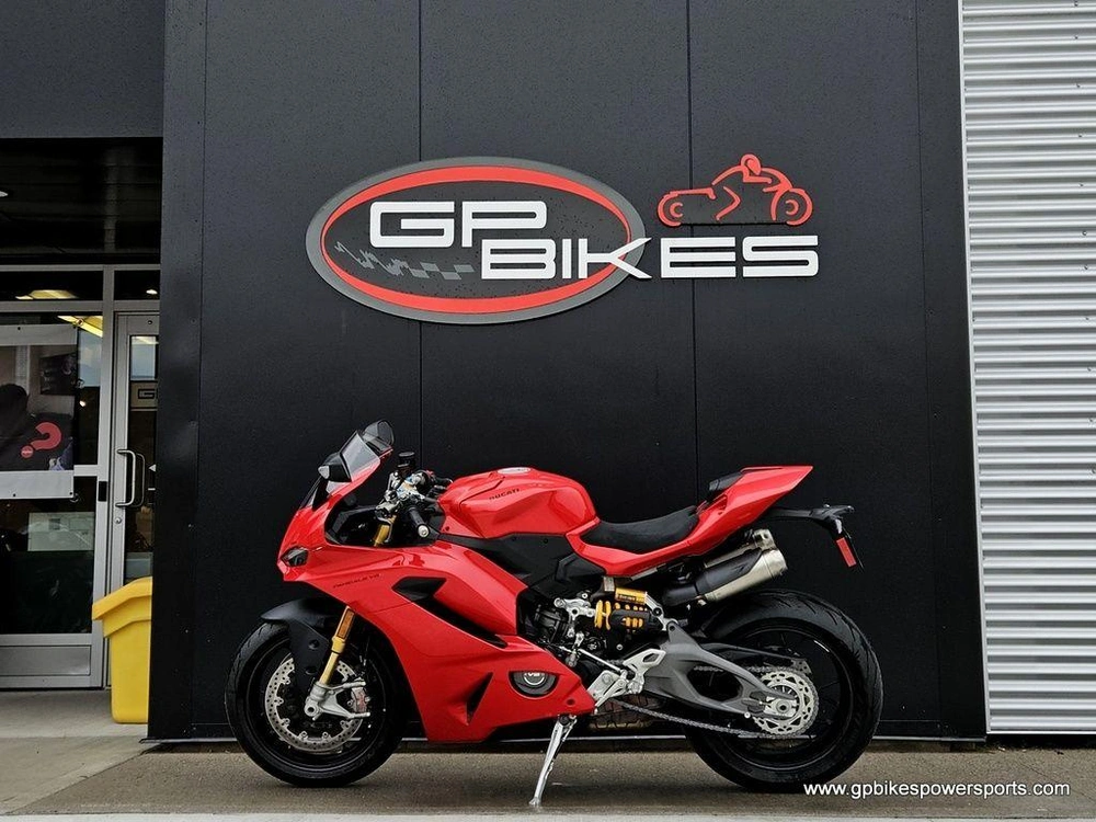 2026 Ducati Panigale V2 S Red