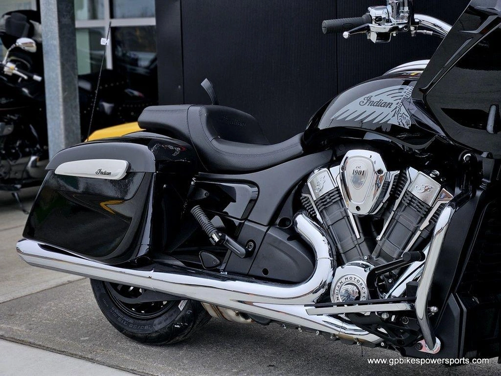2026 Indian Motorcycle Challenger® Limited Black Metallic