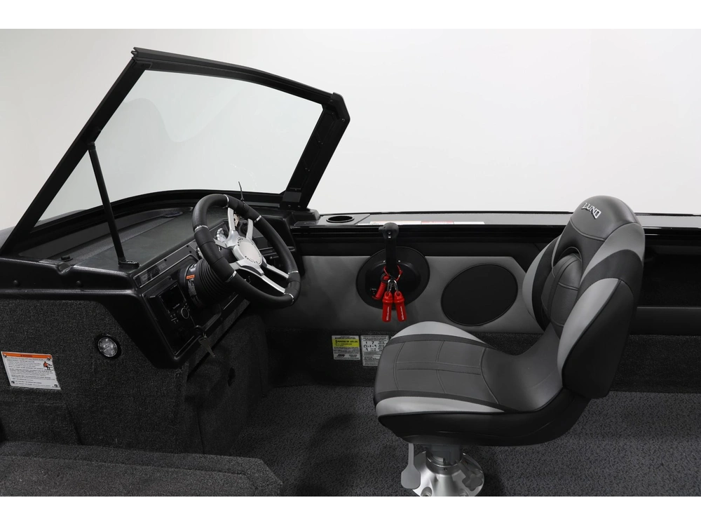 2026 Lund Boat Co 1875 Crossover Xs alt