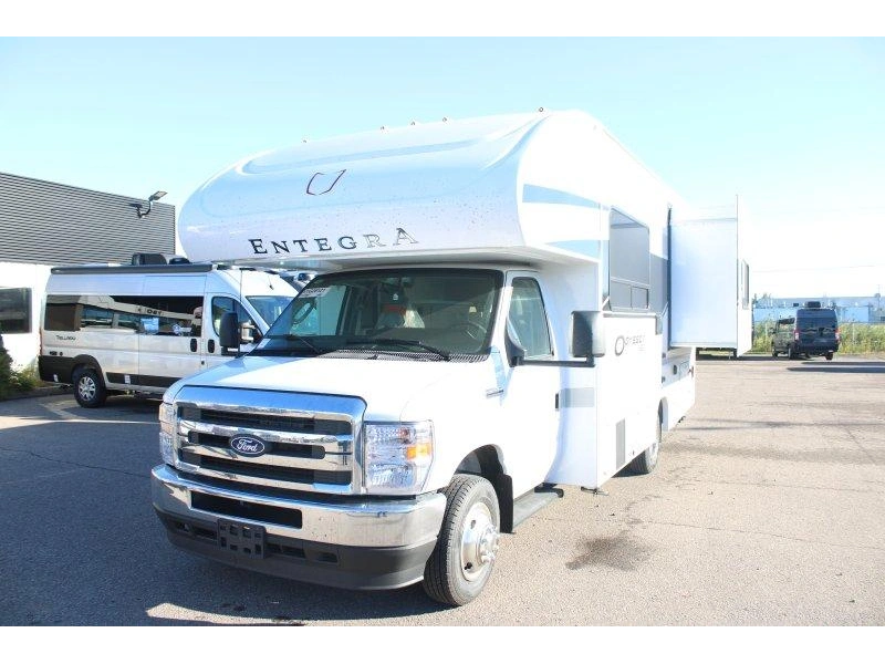 Entegra Coach Odyssey 22cf 2027 alt