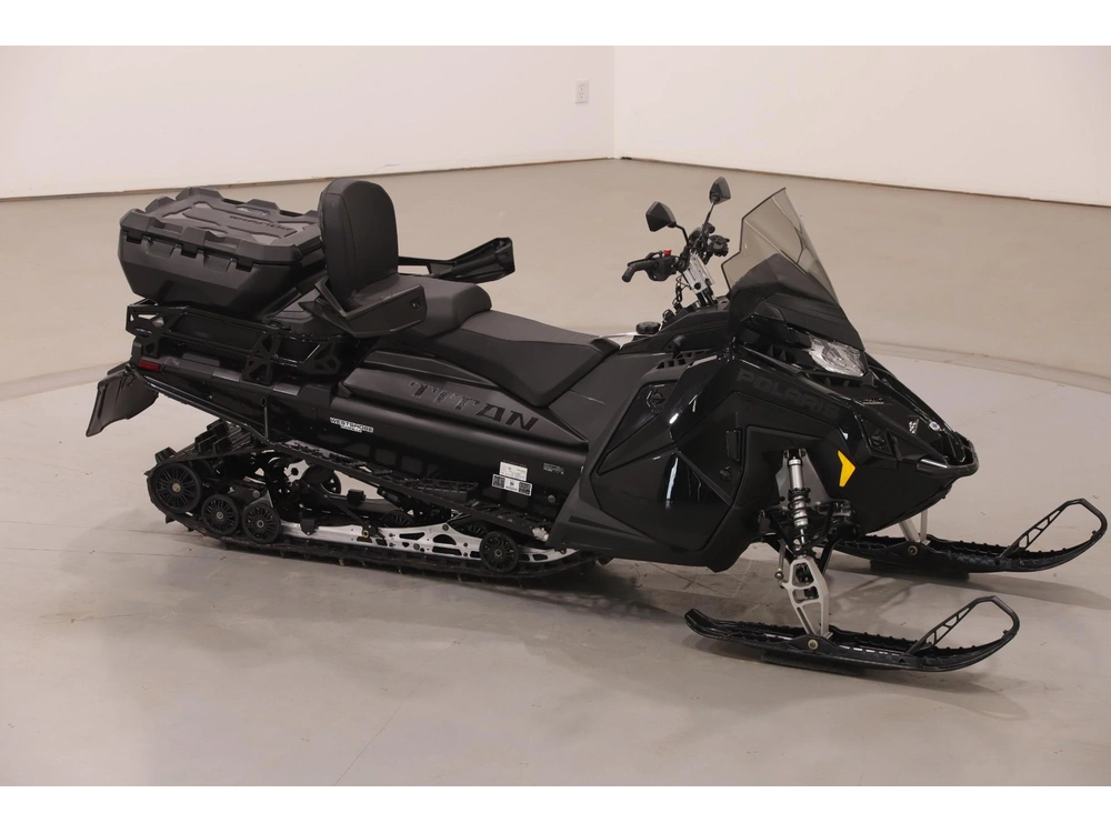 2027 Polaris Prostar Titan Adventure Ultimate 1.55 alt