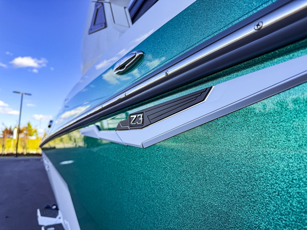 2027 Tige Boats Z3 alt