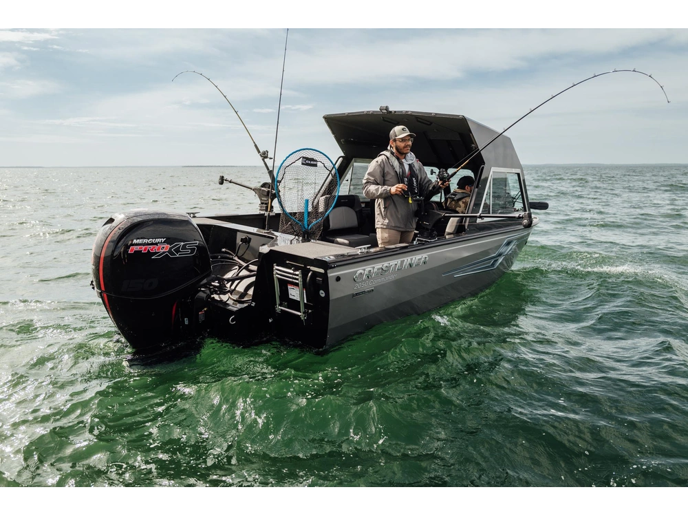 2027 Crestliner 2050 Commander Hard Top alt